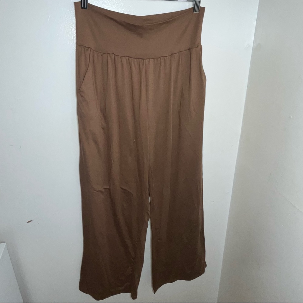 Women’s yoga pants M